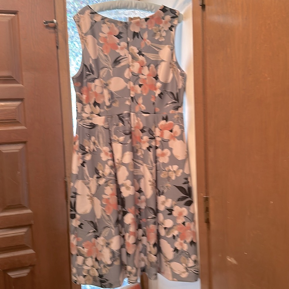 Lovely Gray, Pink and Cream Lane Bryant 14W dress. - Picture 5 of 5